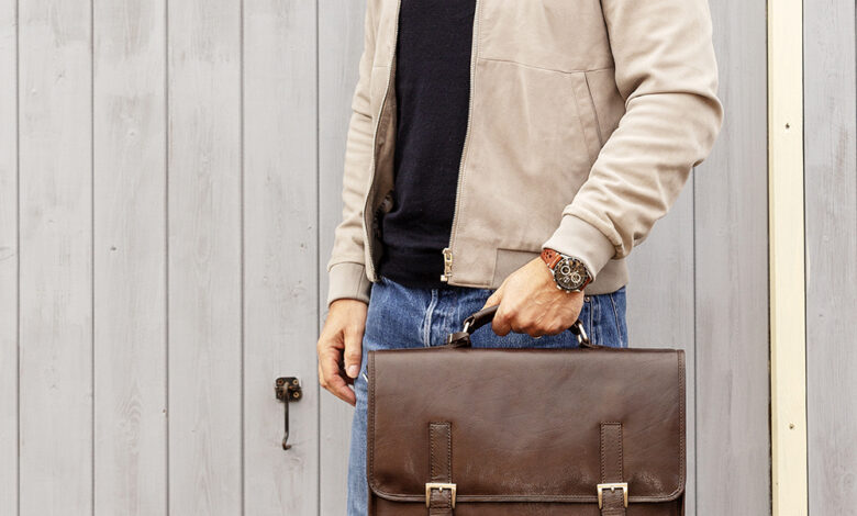 Best Leather Laptop Bags For Men In India - Review & Buying Guide 1