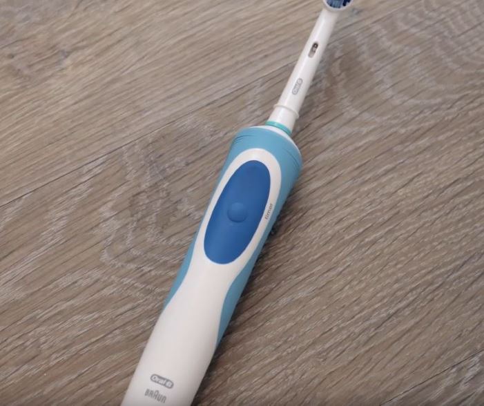 Oral-B Pro 500 Power Rechargeable Electric Toothbrush Powered Review